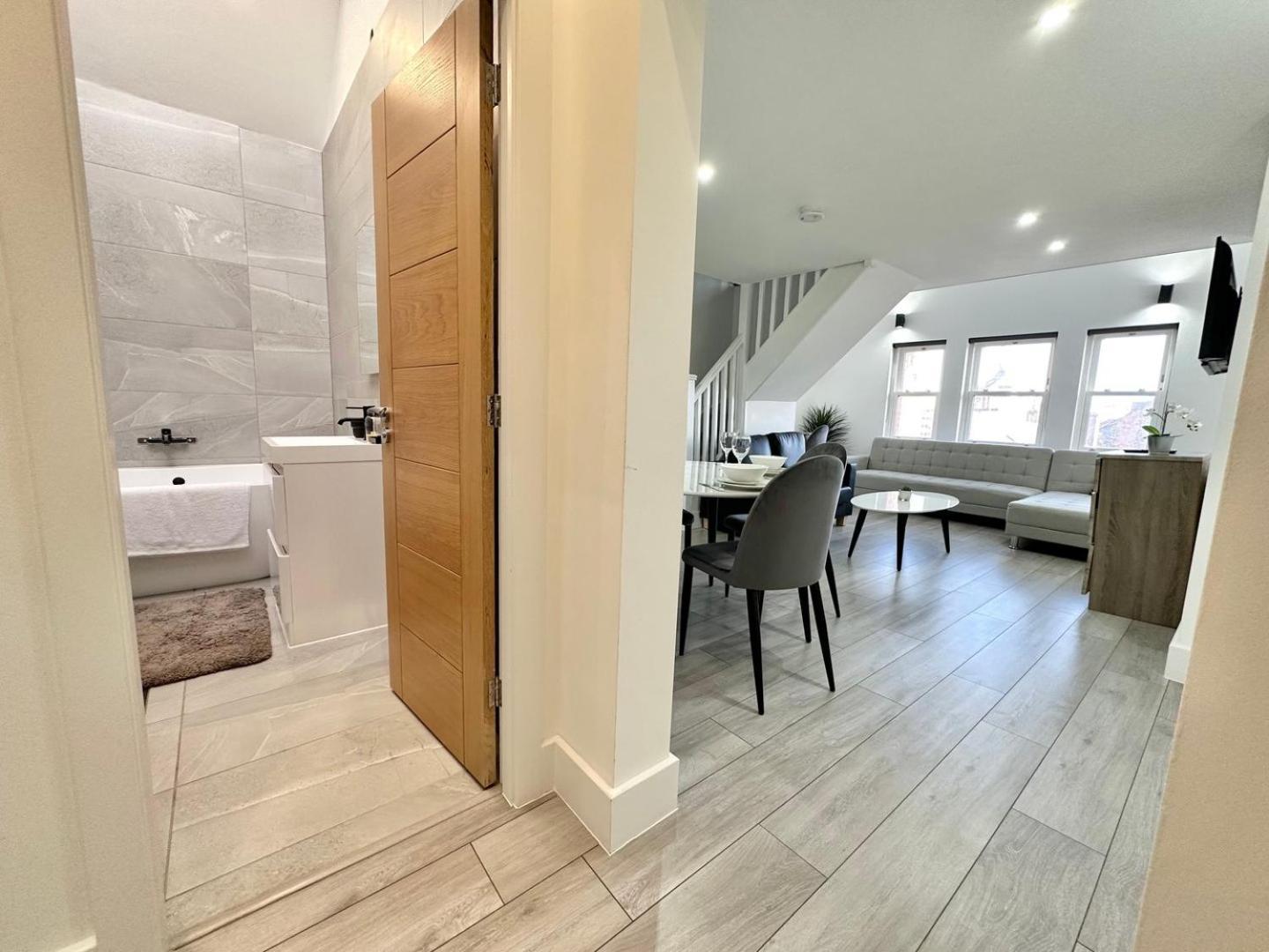 Luxury Duplex City Centre Apartment Leeds  Ngoại thất bức ảnh